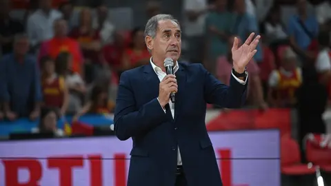 Arcega, emocionado: "Aún no soy consciente de que mi camiseta siempre estará ahí"
