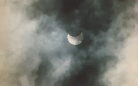 Salou se prepara para el eclipse del 12 de agosto con talleres y yoga en la playa