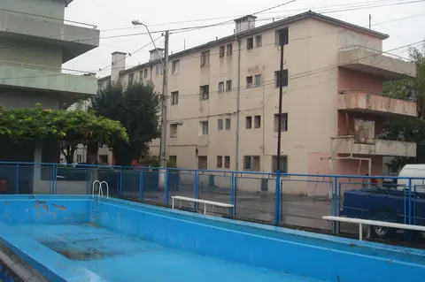 Pisos con piscina: el lujo que cuesta un 82% más en A Coruña