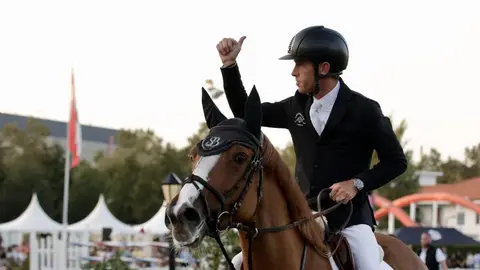 Scott Brash y «Hello Folie» ganan el Gran Premio de Gijón con una actuación impecable