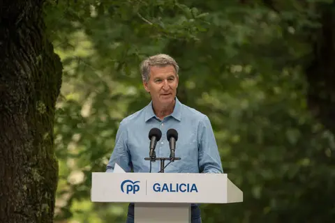 Feijóo anuncia que el PP se personará en la causa de Ceuta y viajará a la ciudad el 2 de septiembre