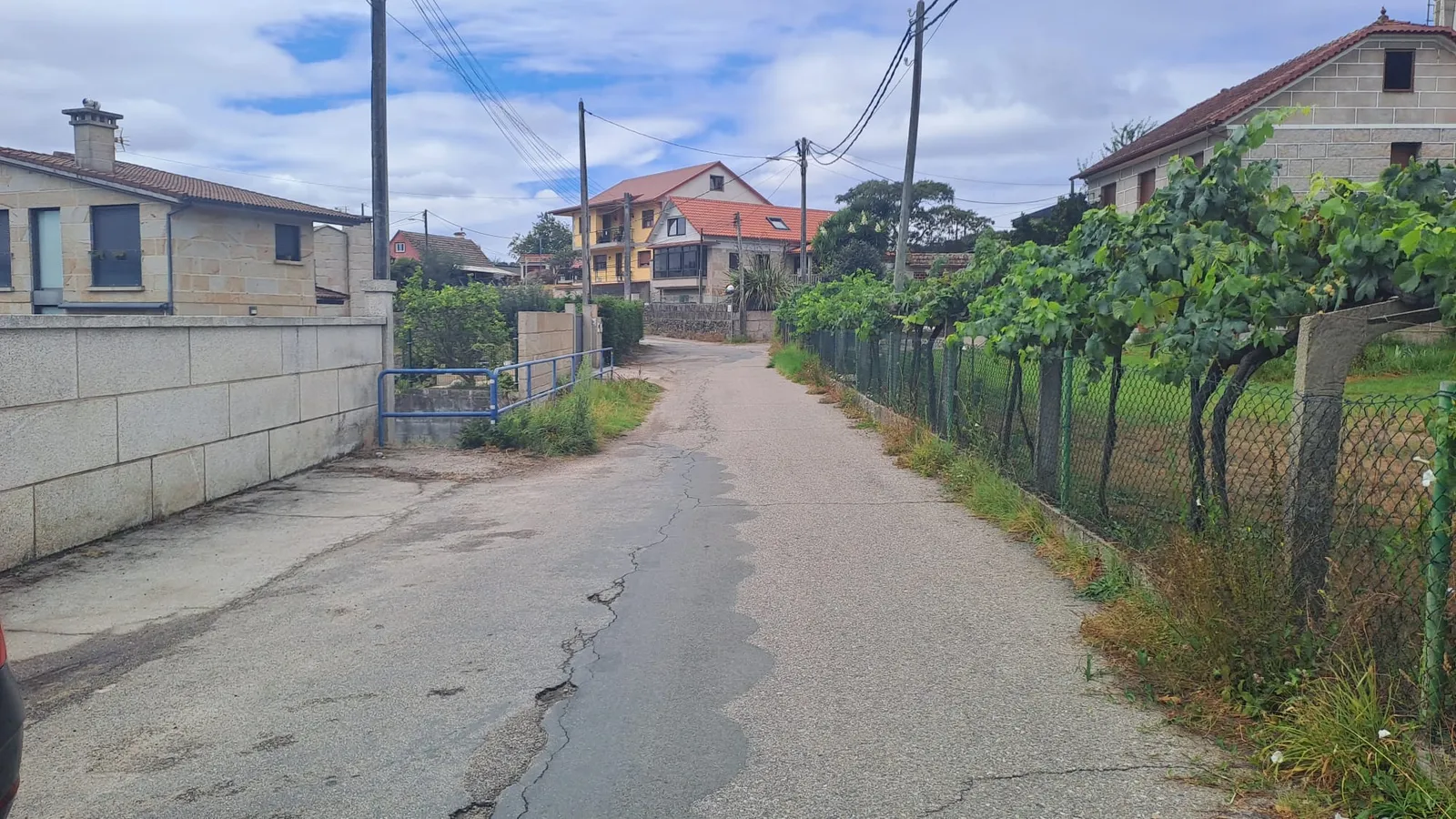 Redondela renueva 5.672 metros cuadrados de caminos en Reboreda con una inversión de 185.864,55 euros