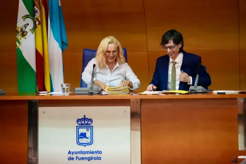 Fuengirola mantiene sus cuatro Banderas Azules y mejorará la accesibilidad en sus playas